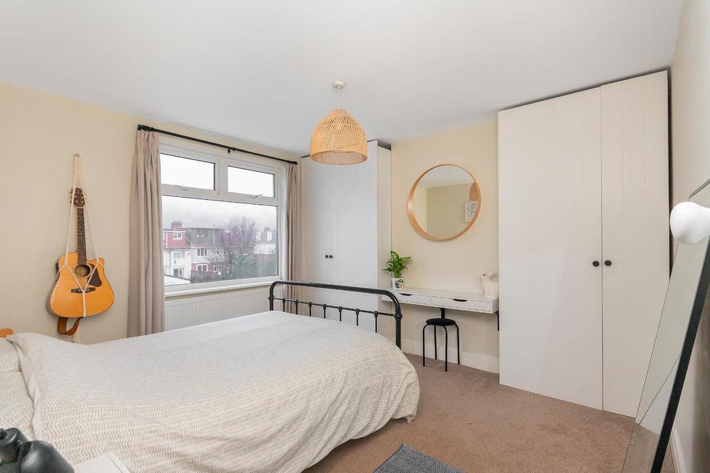 1 S7 A2 KE - Bedroom F.jpg