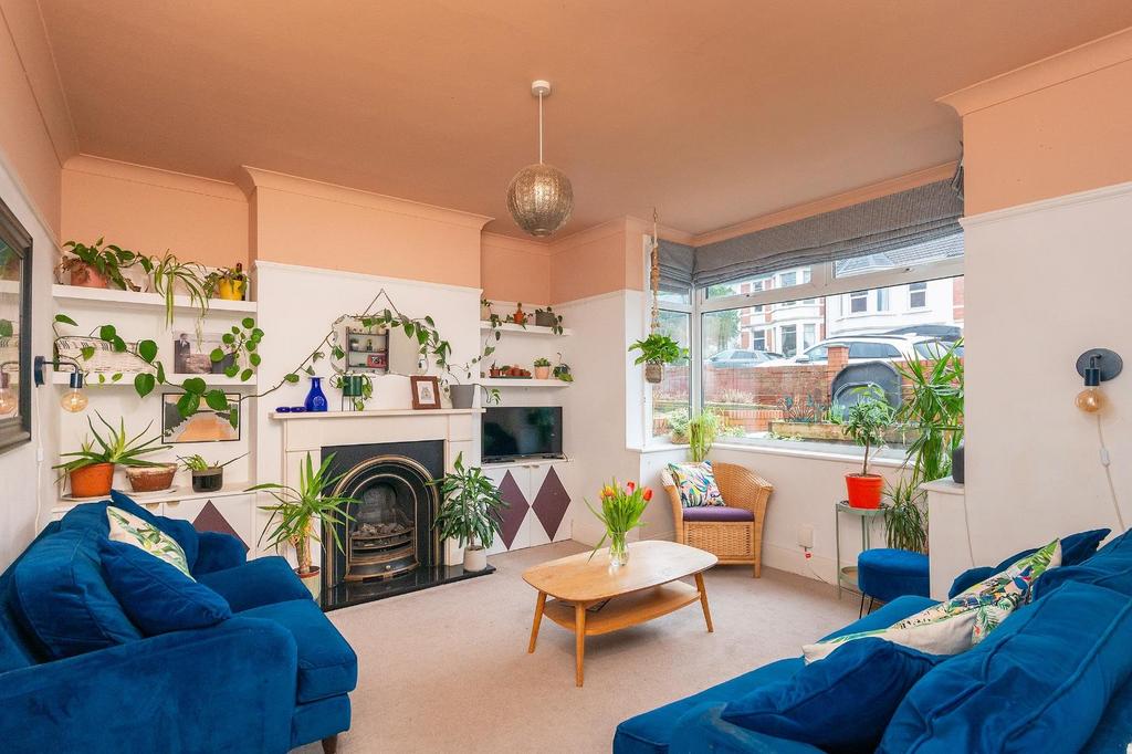 1 S7 A2 KE - Living Room C.jpg