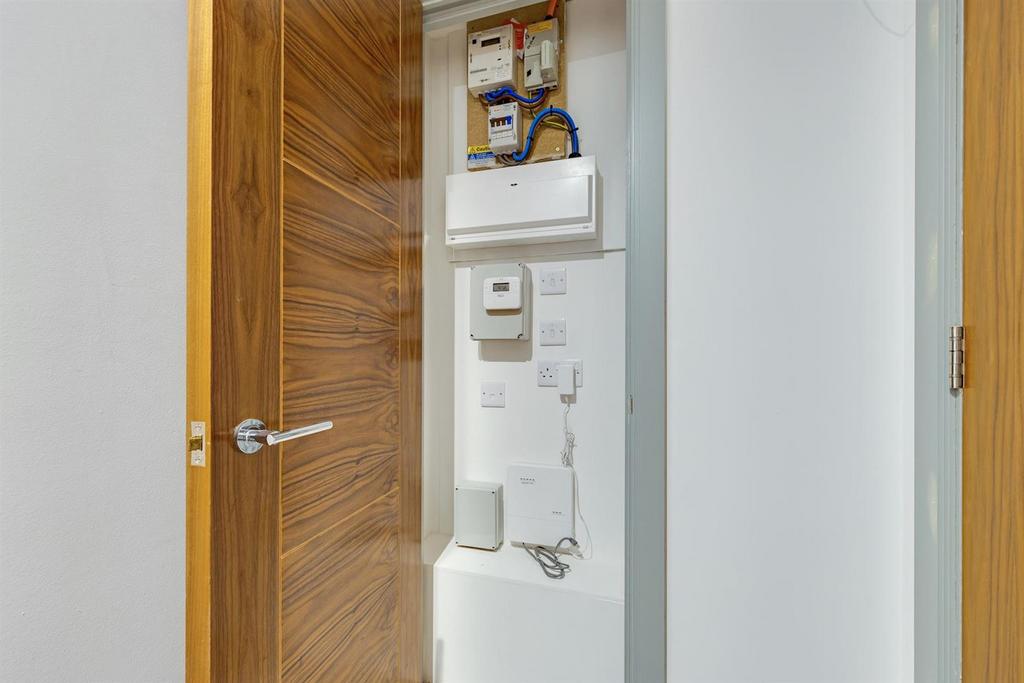 12-c53d PFMCSR 52 Augustus House-4-medium.jpg