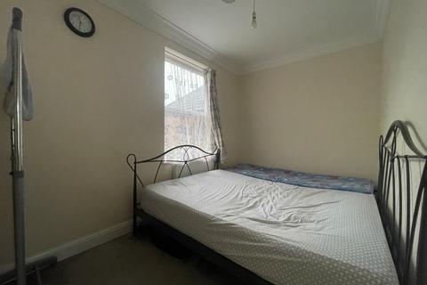 2 bedroom flat for sale, Pinner Road, Harrow, Greater London, HA1 4JE