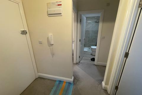 2 bedroom flat for sale, Pinner Road, Harrow, Greater London, HA1 4JE