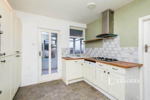 3 bedroom semi-detached house to rent, Trowell Grove, Trowell, NG9