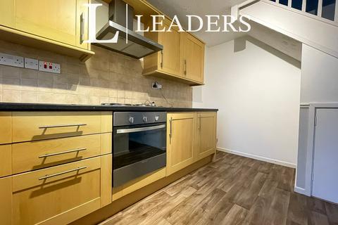 1 bedroom terraced house to rent, The Downs, IP11
