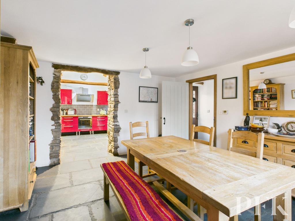 Dining/Sitting Room