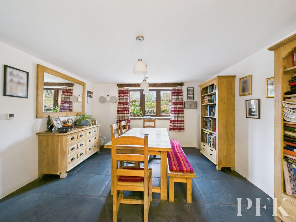 Dining/Sitting Room