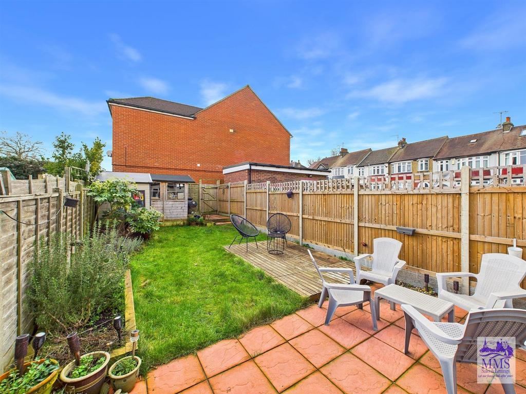 CAM04098 G0-PR0146-STILL014.jpg