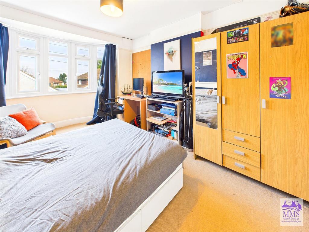 CAM04098 G0-PR0146-STILL024.jpg