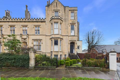 undefined, Wellington Square, Cheltenham GL50
