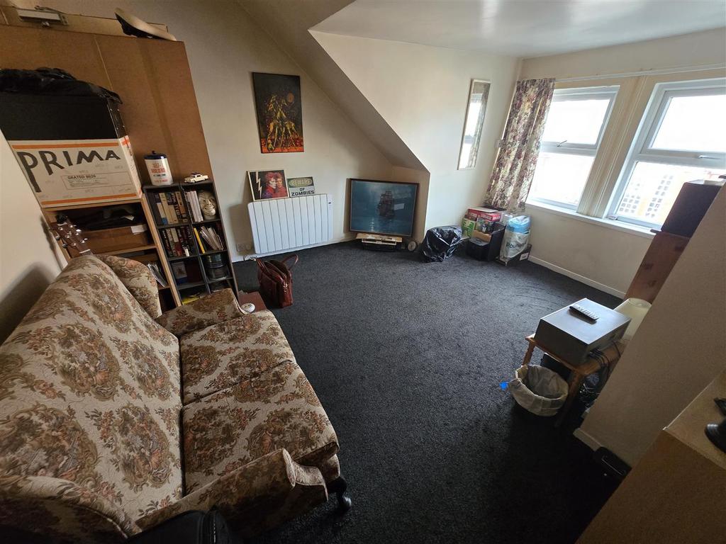 Flat 3 Lounge/Bedroom