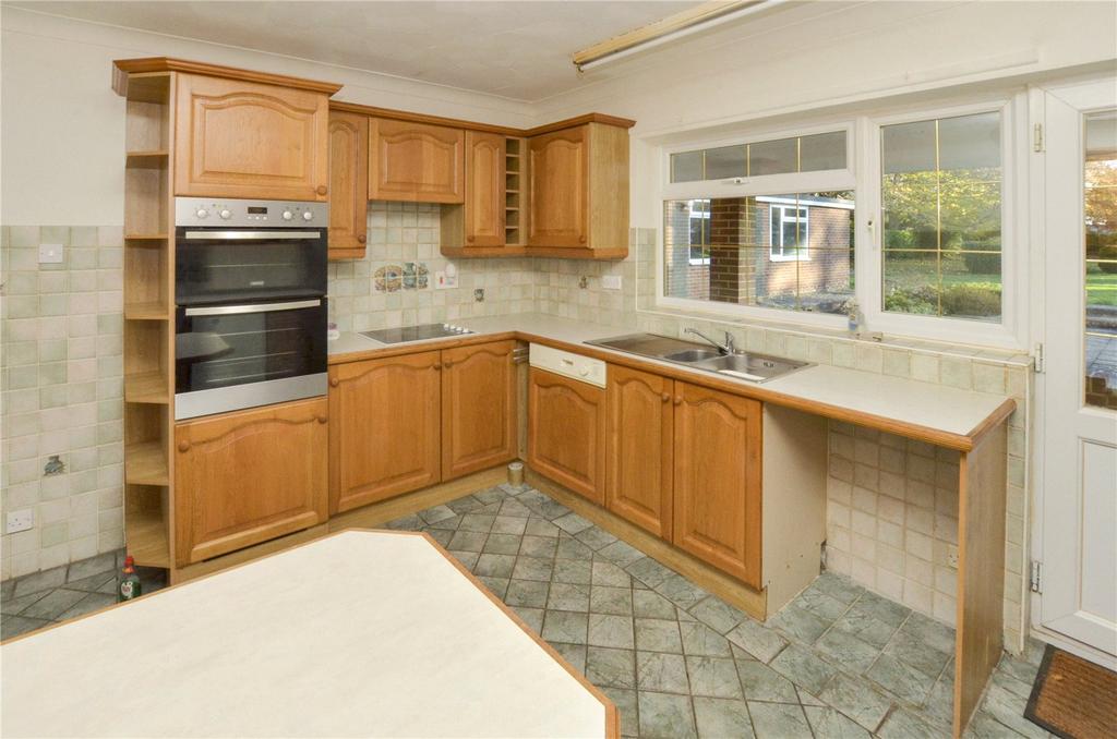 Kitchen/Breakfast Rm