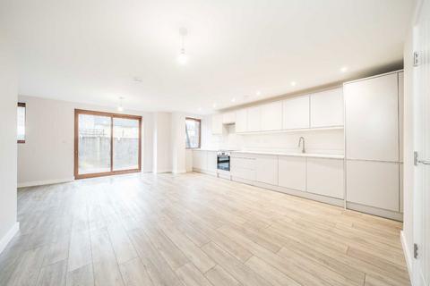 2 bedroom flat for sale, Russell Road, Mitcham CR4