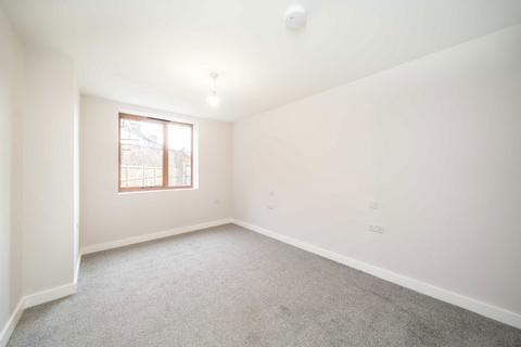 2 bedroom flat for sale, Russell Road, Mitcham CR4
