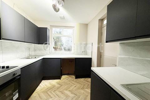 1 bedroom in a house share to rent, Kenton Lane, Harrow HA3