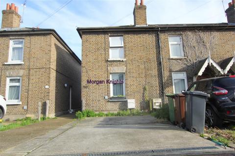 2 bedroom semi-detached house for sale, Dagenham RM8