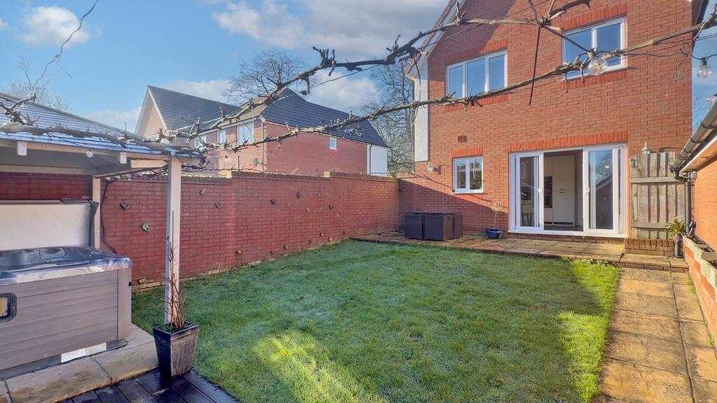 Grant Court Garden 2.jpg