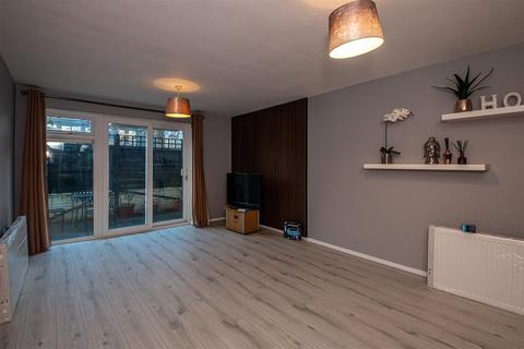 undefined, Gurnards Avenue, Milton Keynes MK6