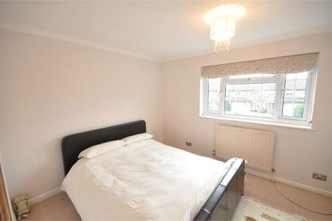 undefined, Spicer Close, WALTON-ON-THAMES, Surrey, KT12