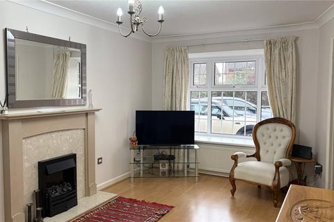 2 bedroom end of terrace house for sale, Spicer Close, WALTON-ON-THAMES, Surrey, KT12