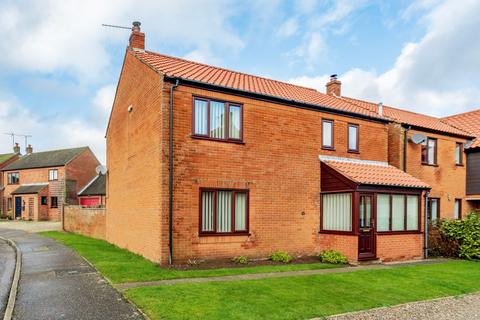 4 bedroom detached house for sale, St. Andrews Close, Worstead