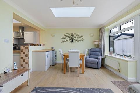2 bedroom semi-detached bungalow for sale, Abbottsbury, Bognor Regis, PO21 4RT