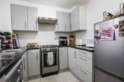 1 bedroom flat for sale, Chestnut Court, Hitchin