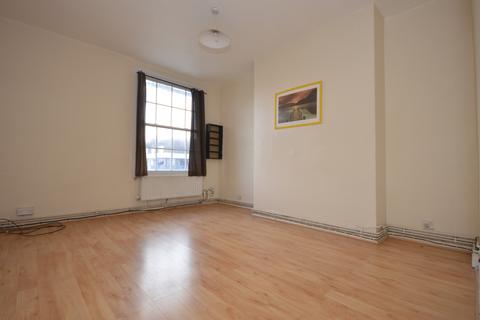 2 bedroom flat to rent, Shadwell Gardens, Tower Hamlets, E1 2QJ