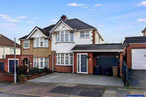 undefined, Luton LU2