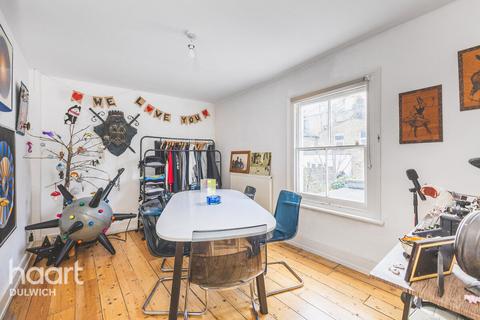 2 bedroom apartment for sale, Crofton Road, LONDON
