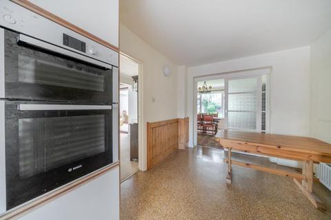 4 bedroom detached house for sale, Chobham,  Surrey,  GU24
