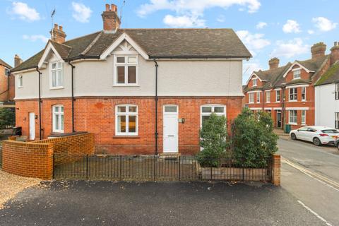 2 bedroom end of terrace house for sale, Church Street, Uckfield, East Sussex, TN22