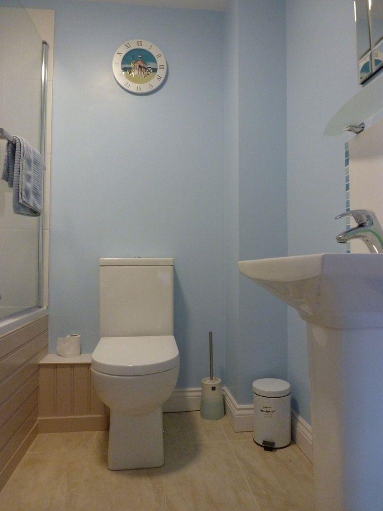 Bathroom- old.jpg