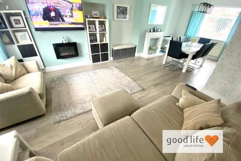 4 bedroom semi-detached house for sale, Ravensworth, Sunderland SR2