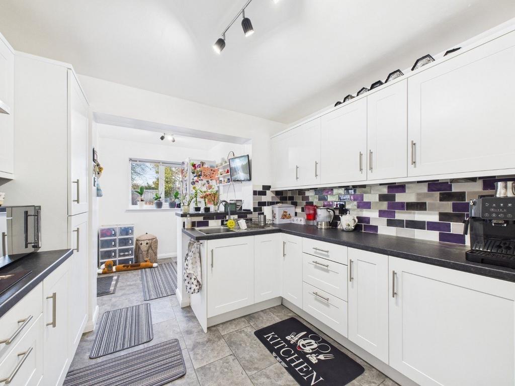 Kitchen/Utility Room