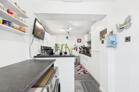 3 bedroom semi-detached house for sale, Eastfield Close, North Frodingham, YO25 8ND