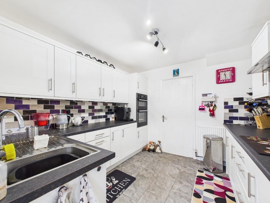 Kitchen/Utility Room