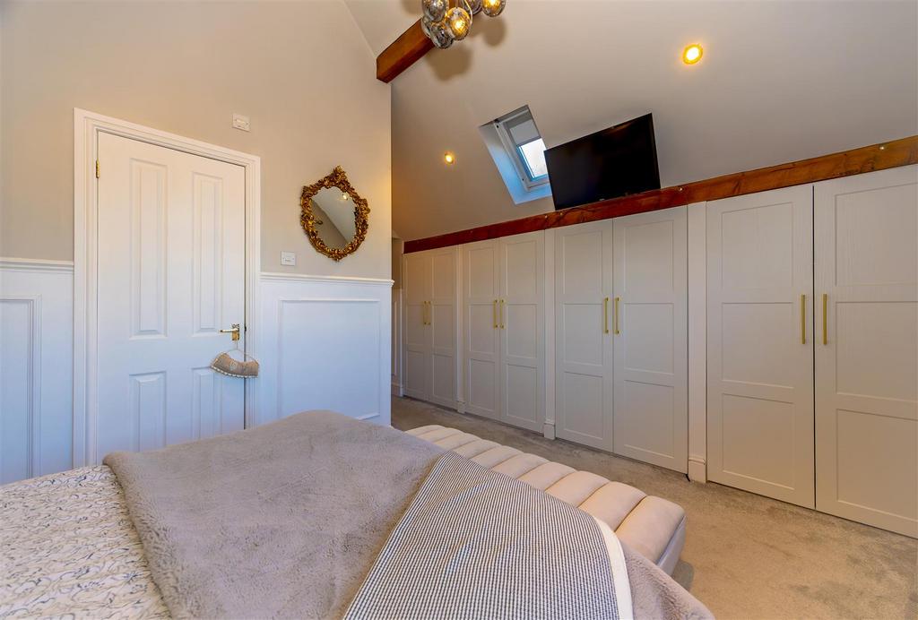 Master Bedroom 1.4 STPP3425-20260117-Dx O Deep PRIME