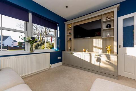 4 bedroom semi-detached house for sale, Walsall Wood Road, Aldridge