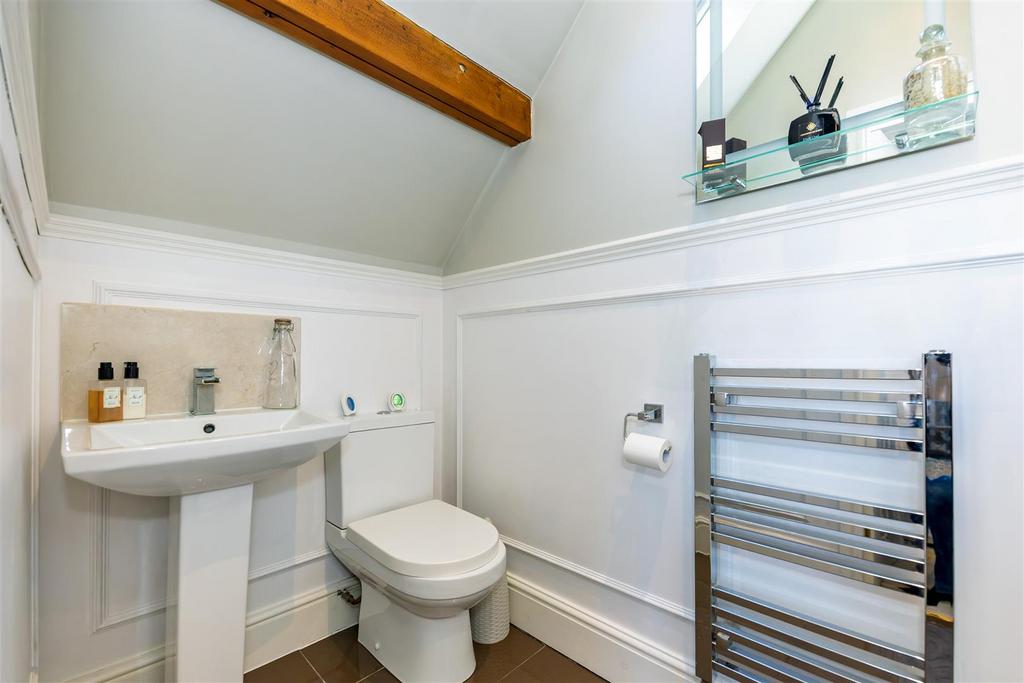Master bedroom en suite 1 STPP3391-20260117-Dx O De