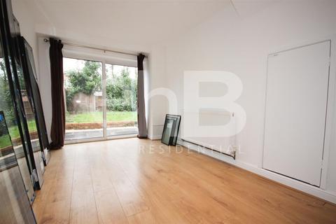 undefined, Huddisdon Close, Warwick
