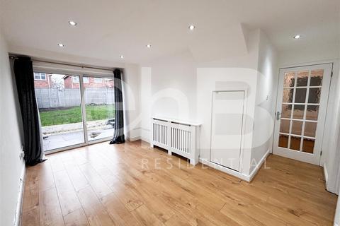 undefined, Huddisdon Close, Warwick