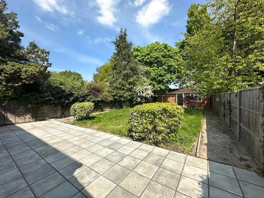 Garden (2)