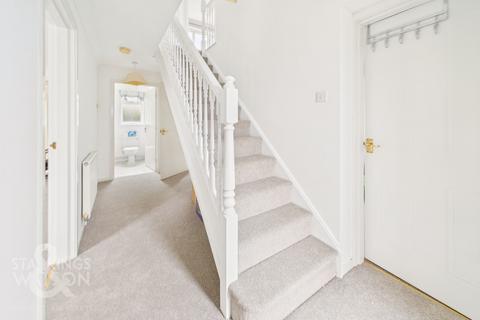 4 bedroom detached house for sale, Blackthorn Road, Wymondham