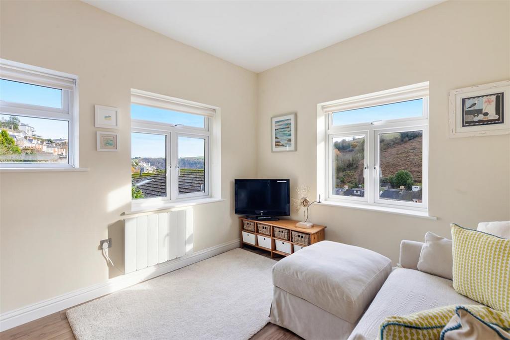 A05 - Flat 7 Hillside Court 114 Victoria Road Dart