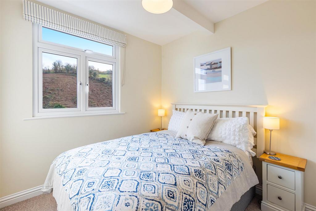 A07 - Flat 7 Hillside Court 114 Victoria Road Dart