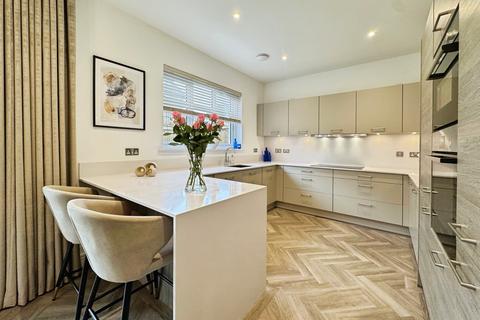 5 bedroom detached house for sale, Gateside Road, Glasgow, G33