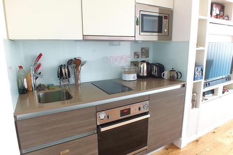 Studio to rent, Trident House, 76 Station Road, Hayes, UB3 4FP
