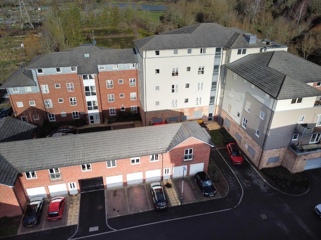 2 Andrews Close-5.jpg