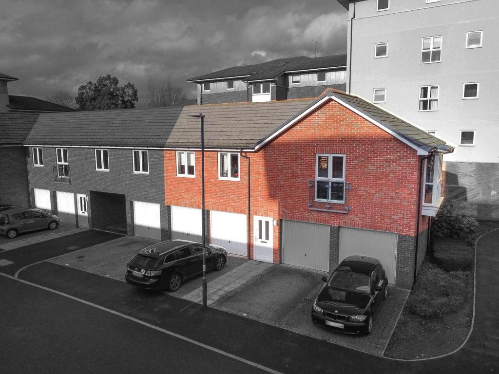 2 Andrews Close-3bw.jpg