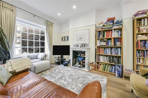 4 bedroom terraced house to rent, Flask Walk, Hampstead, London, NW3