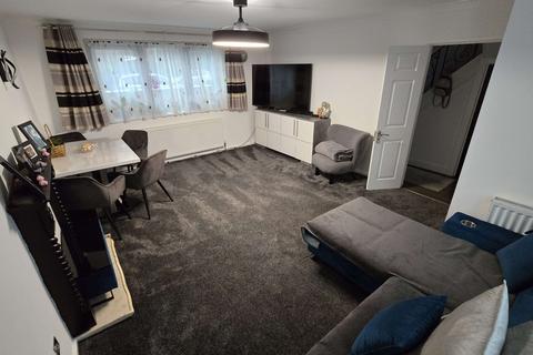 undefined, Luton LU1